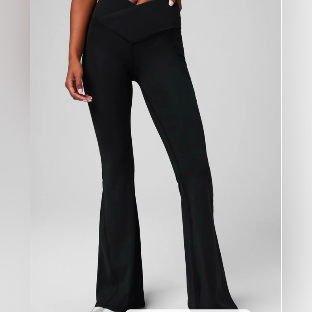 Fabletics High Waisted Crossover Flare Leggings